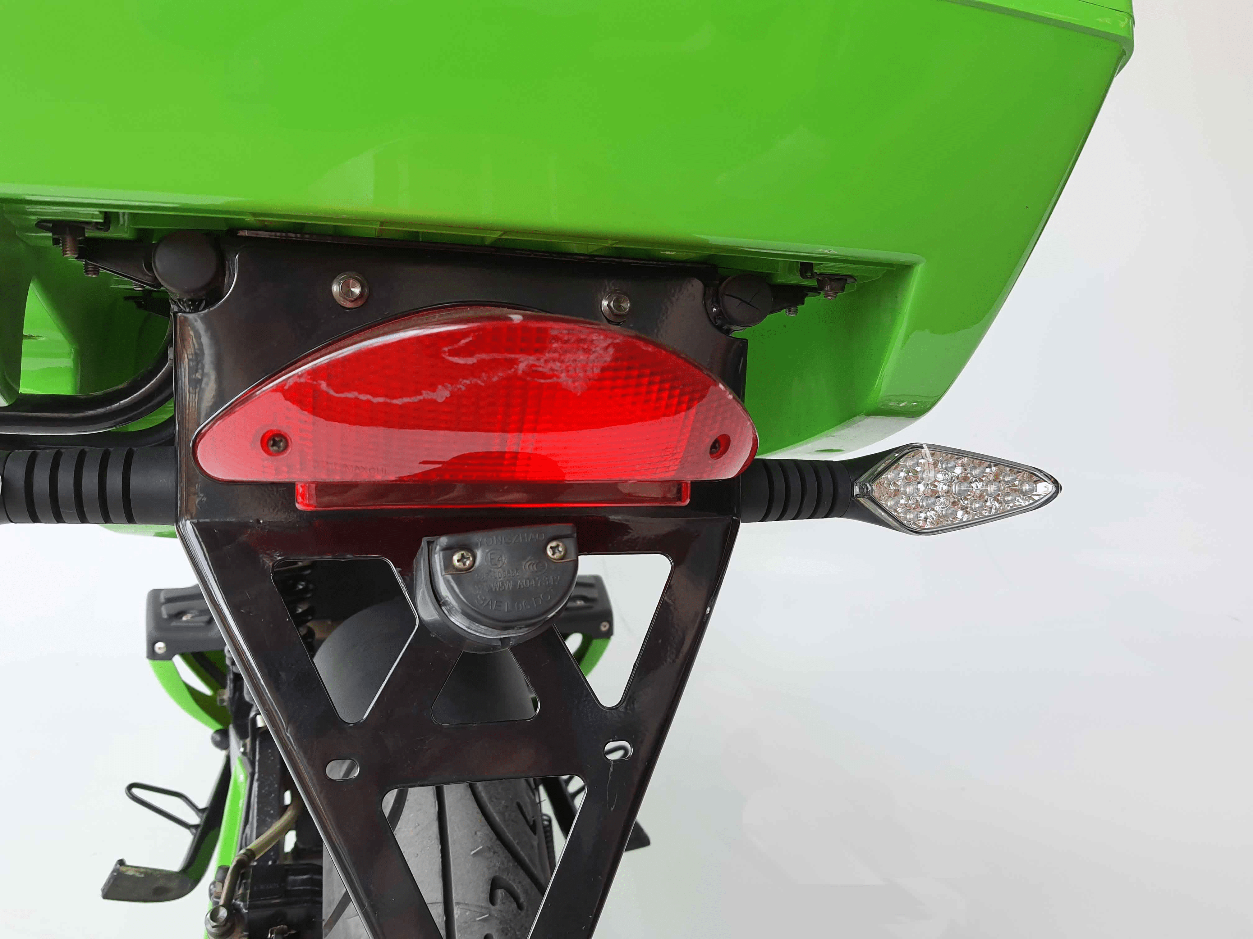 Vmoto Electric Scooter 4000W - Image 6