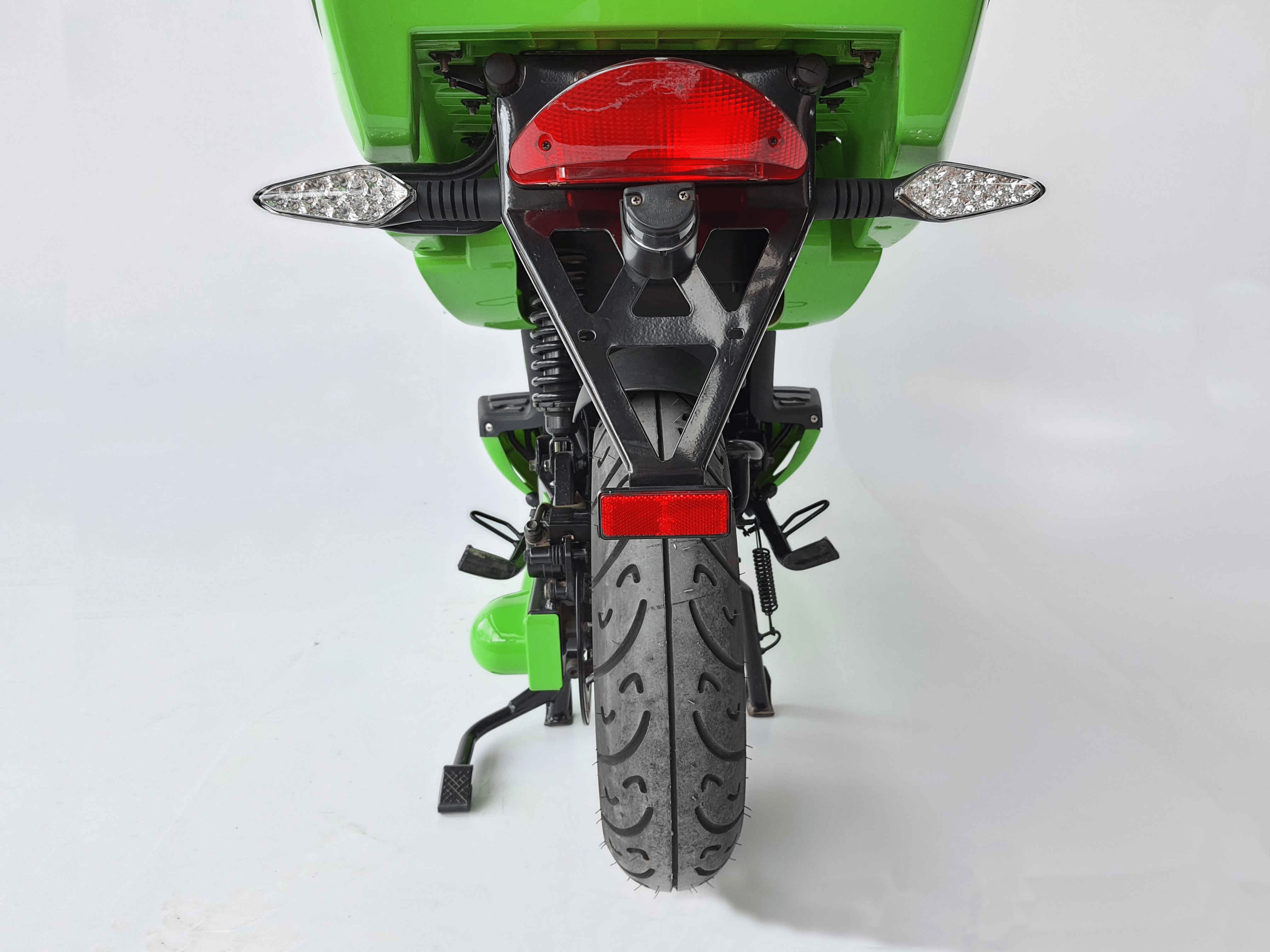 Vmoto Electric Scooter 4000W - Image 13
